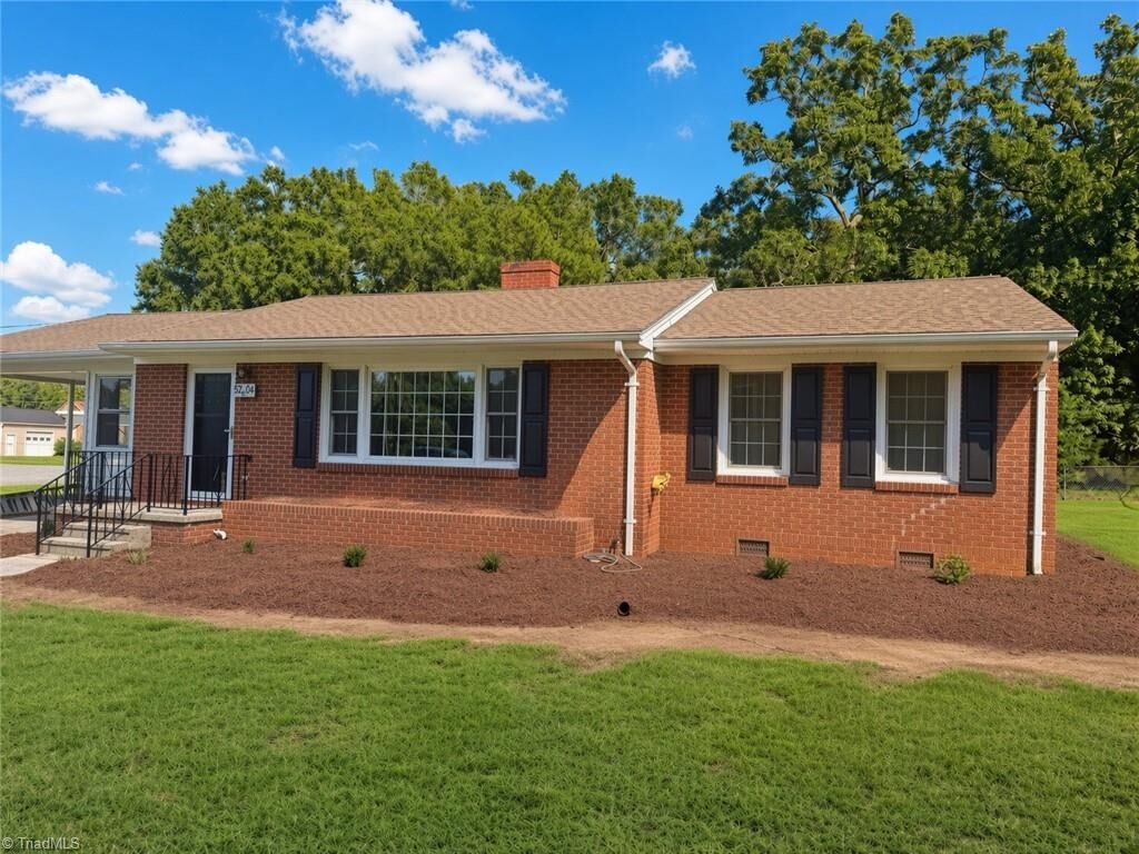Property Photo: 5204 S Nc Highway 49 NC 27215
