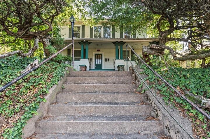 Property Photo: 1409 W 4th Street NC 27101