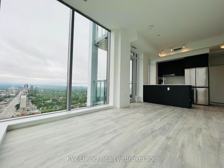 Property Photo:  7 Golden Lion Heights 3205  ON M2M 0C1 