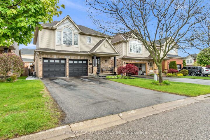 Property Photo:  752 North Leaksdale Circle  ON N6M 1M1 