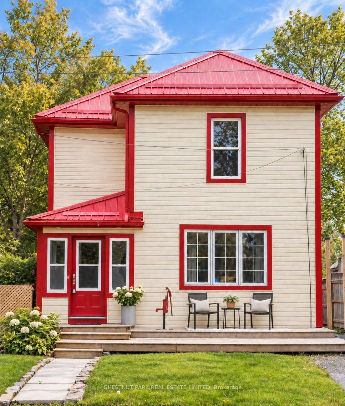 Property Photo:  16 Stanley Street  ON K0K 1G0 