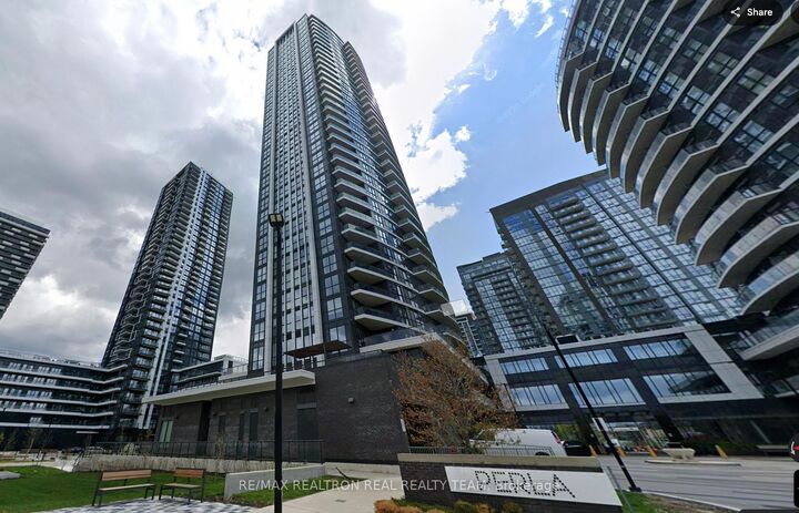 Photo de la propriété: 35 Watergarden Drive 720 ON L5R 0G8