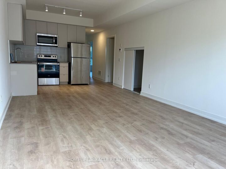 Property Photo:  16 Melbourne Avenue 209B  ON L2P 3J8 