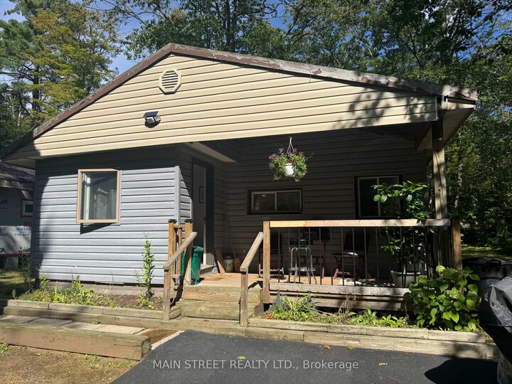 Property Photo: 1007 Racoon Road 21 ON P1P 0C2