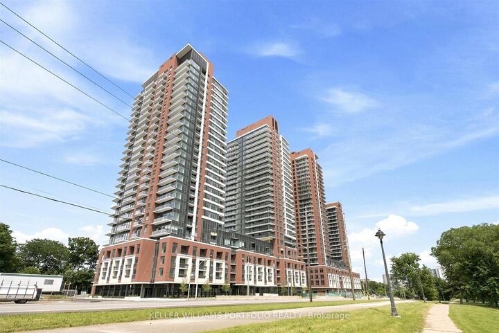 Property Photo:  4010 Eglinton Avenue W 2009  ON M9A 0G5 
