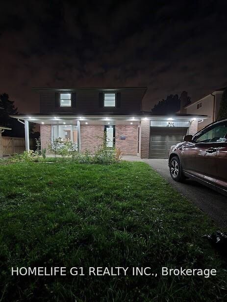 Property Photo:  99 Aspenwood Drive  ON M2H 2E8 