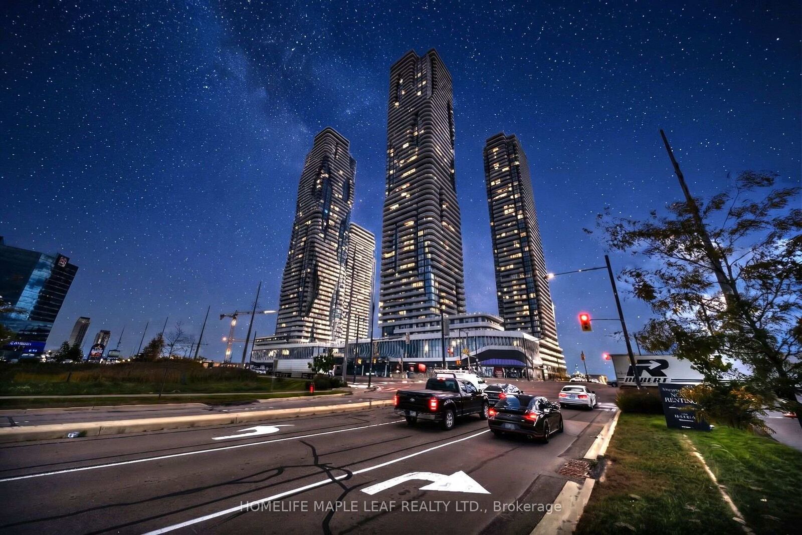 Property Photo:  225 Commerce Street 2211  ON L4K 0R1 