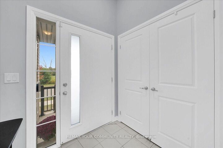 Property Photo:  211 Landolfi Way  ON L3Z 4L6 