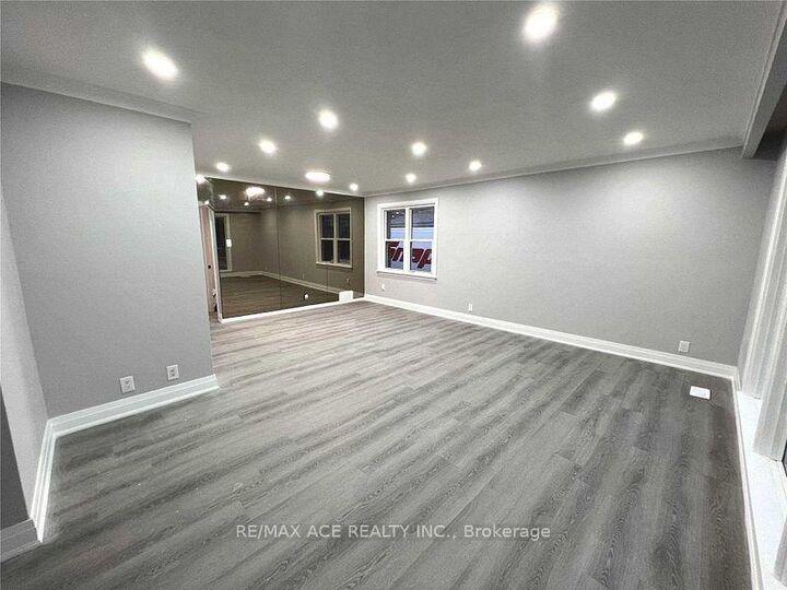 Property Photo:  25 Courton Drive  ON M1R 1K7 