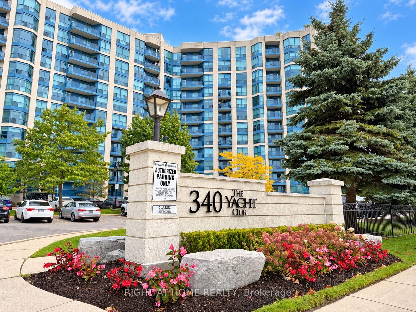 Property Photo:  340 Watson Street W 906  ON L1N 9G1 
