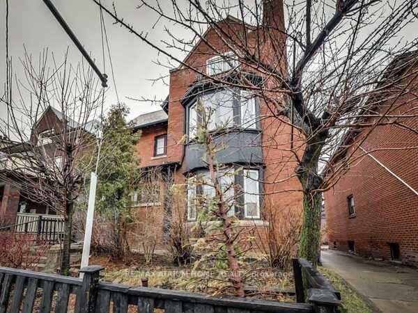 Property Photo:  179 Spadina Road 3  ON M5R 2T9 