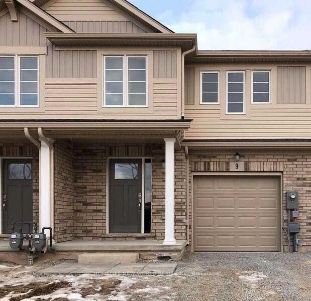Property Photo:  7945 Oldfield Road 9  ON L2G 3J8 