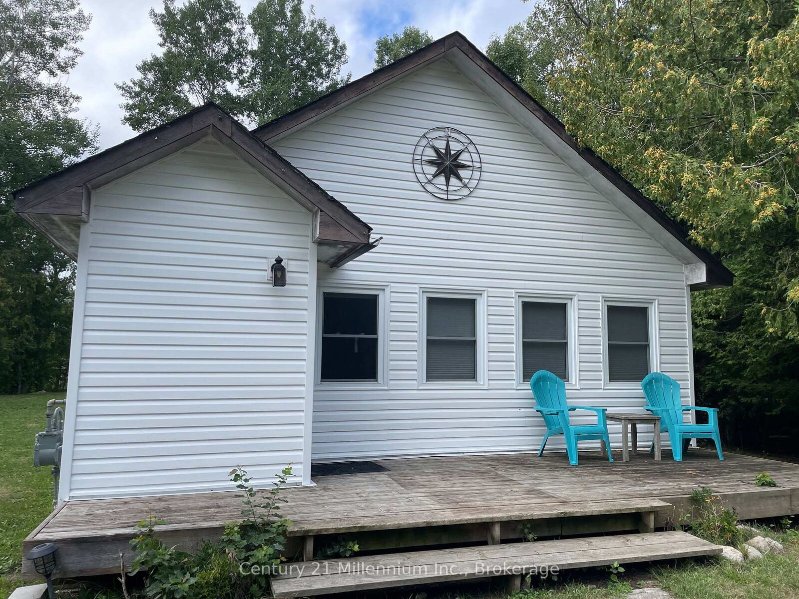 Photo de la propriété: 114 Chamonix Crescent ON L9Y 3Z2