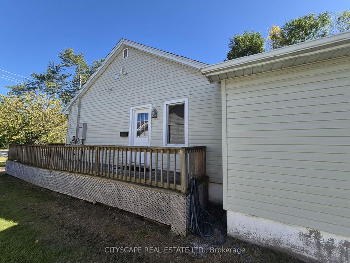Property Photo:  725 Dominion Road  ON L2A 1G9 