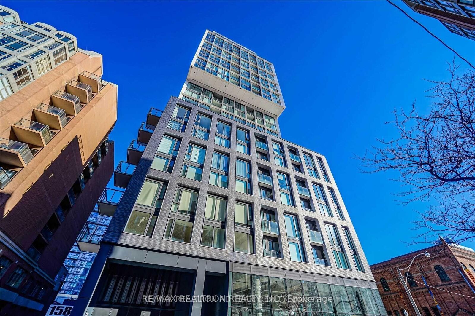 Property Photo:  158 Front Street E 611  ON M5A 0K9 