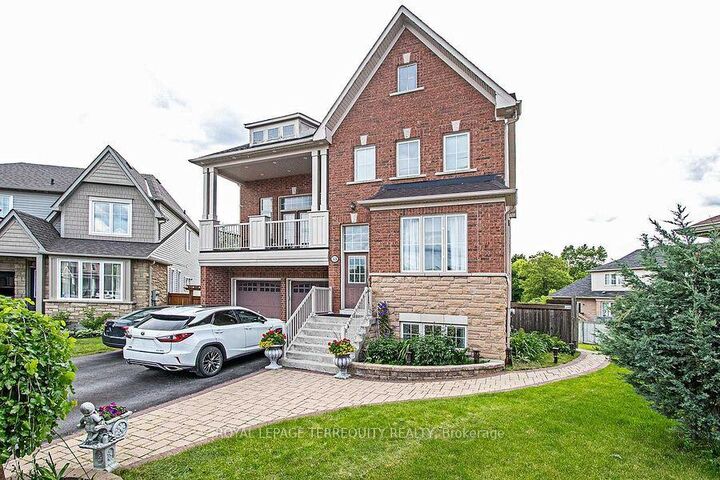 Property Photo:  53 Rushbrooke Way Lower  ON L1Z 2C4 