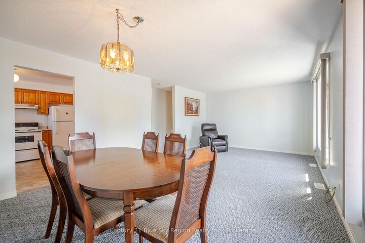 Property Photo:  430 Aubrey Street  ON P1B 6H9 