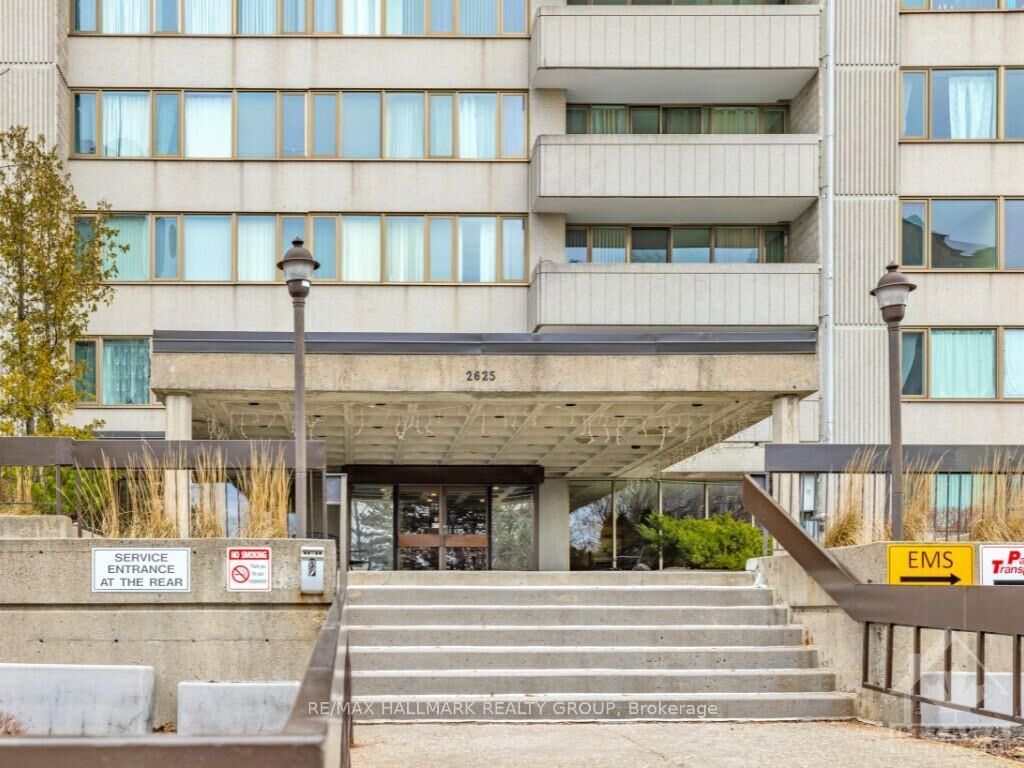 Property Photo: 2625 Regina Street 1402 ON K2B 5W8