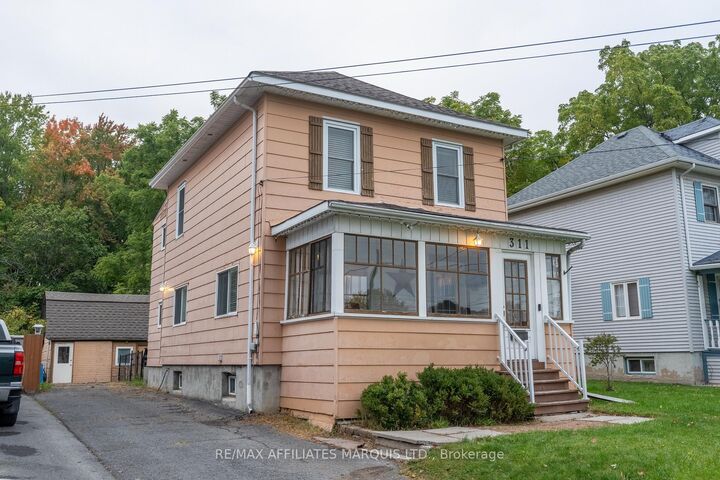 Property Photo:  311 Fourth Street W  ON K6J 2S3 