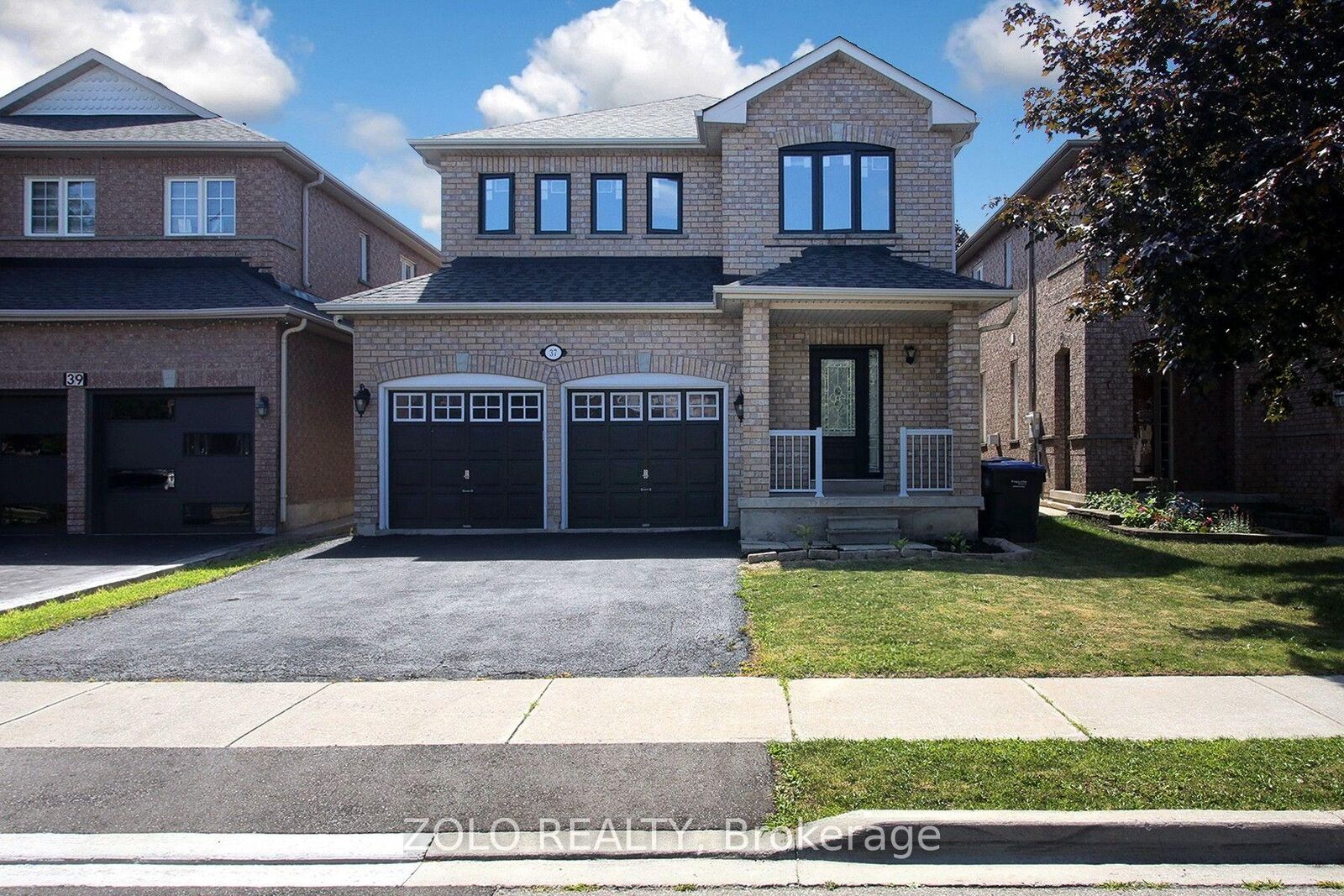Property Photo:  37 Sewells Lane S  ON L7A 2Z9 