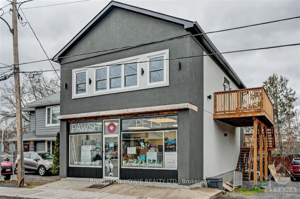Property Photo:  413 Donald B Munro Drive 1  ON K0A 1L0 