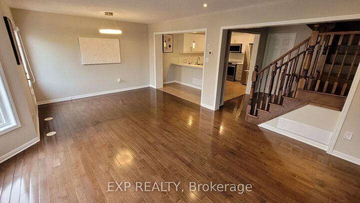 Property Photo:  741 Challinor Terrace  ON L9T 7V5 