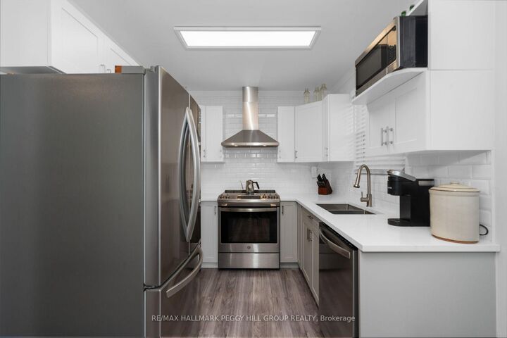 Property Photo:  74 Knicely Road  ON L4N 6V4 