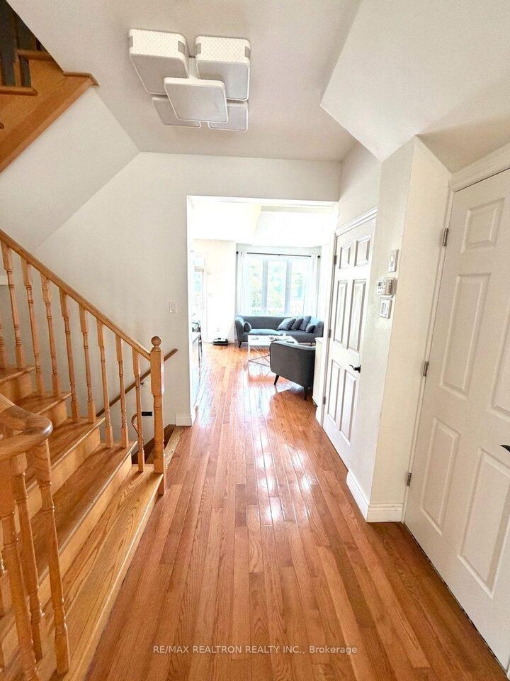 Property Photo:  97 Grand Oak Drive  ON L4E 4A6 