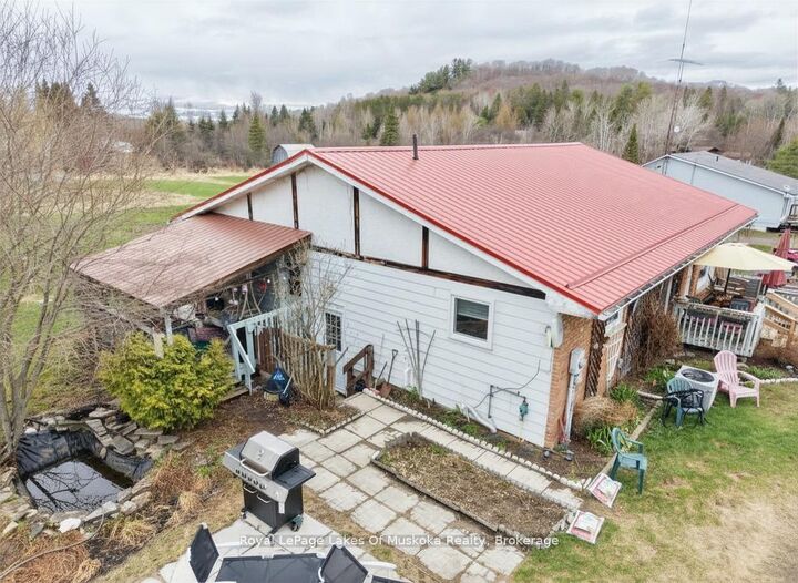 Photo de la propriété:  250 Stephenson Rd 12 West Road W  ON P0B 1M0 