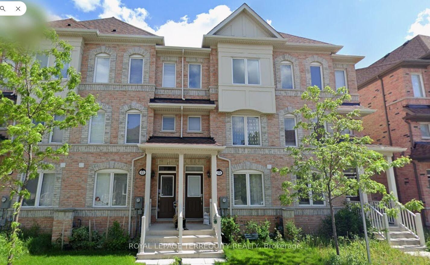 Property Photo:  19 De Jong Street Main  ON M1P 0C1 