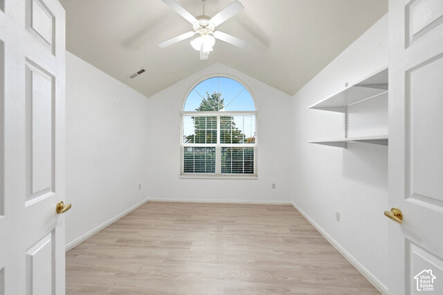 Property Photo: 3284 S Hunter Villa Ln W B UT 84128