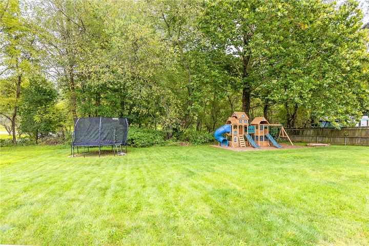 Property Photo: 105 Louisiana Lane PA 15367