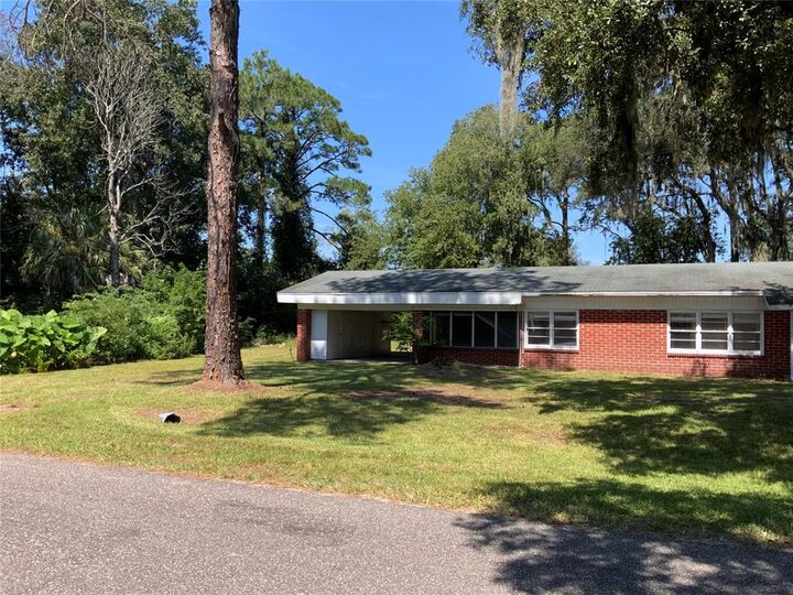 Property Photo:  1437 Cashen Drive  FL 32034 