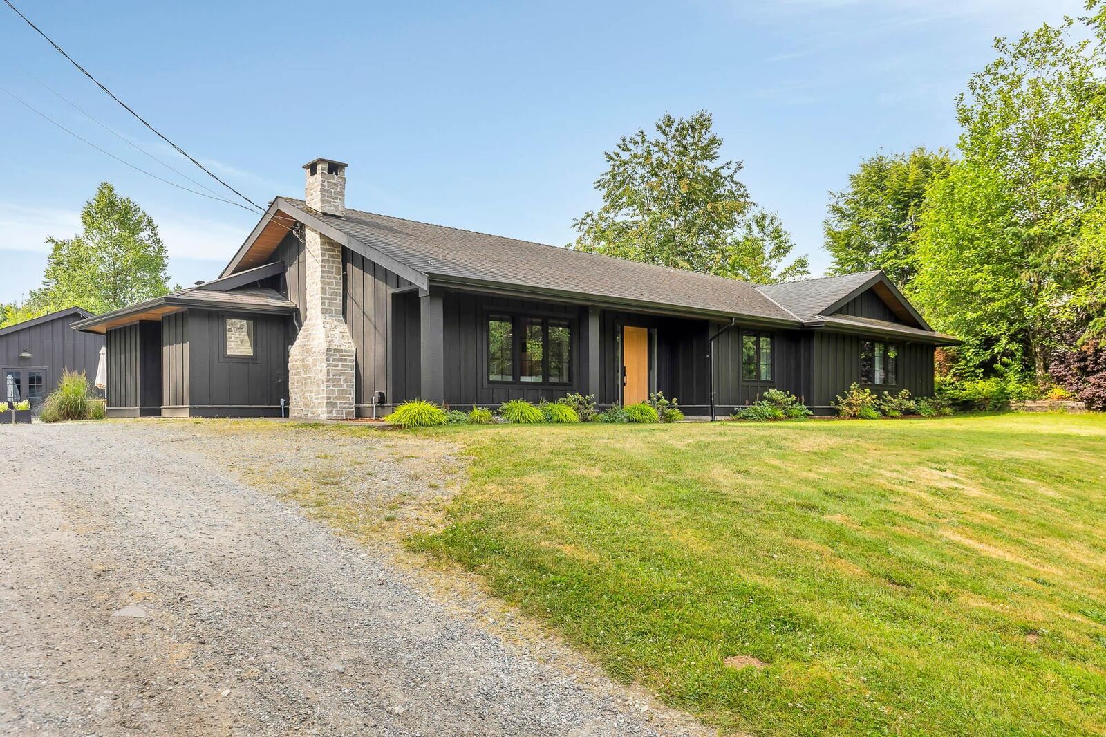 Property Photo: 33496 Ihles Avenue BC V2V 6Y1