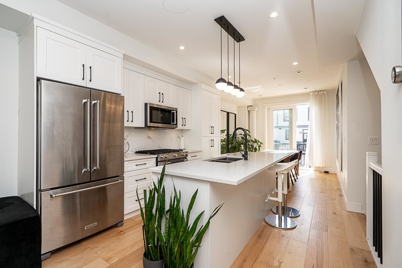 Property Photo:  19624 56 Avenue 22  BC V3A 3X6 