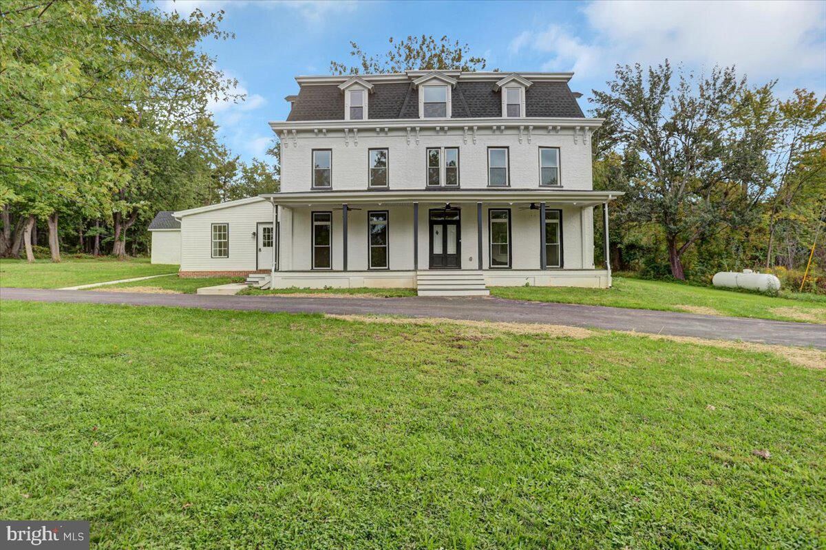 Property Photo:  40 E Henrietta Street  MD 21783 
