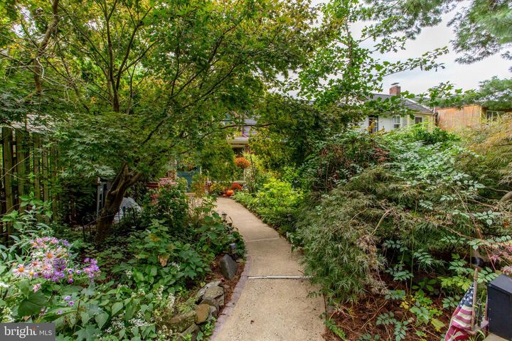 Property Photo:  28 Brunswick Avenue  NJ 08530 