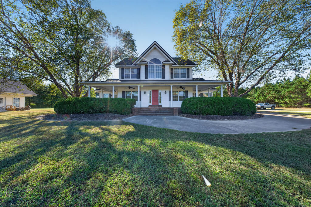 Property Photo: 3863 Mount Pleasant Road GA 30720