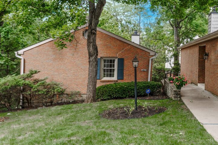 Property Photo: 1001 Shakertown Court OH 45242