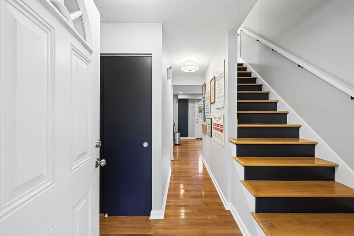 Property Photo: 1133 Lanning Drive OH 43220