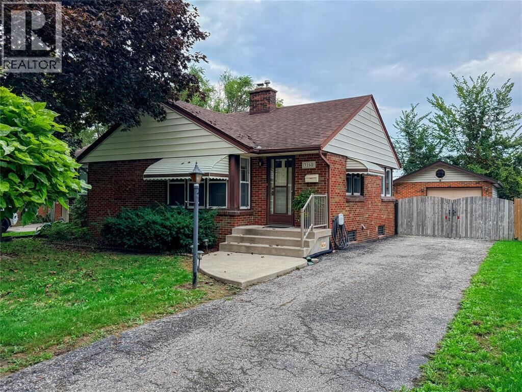 Property Photo:  3168 Church  ON N9E 1V1 