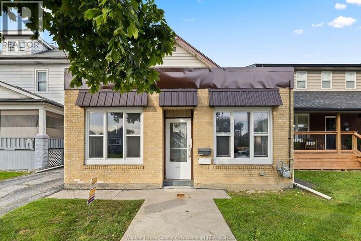Property Photo:  1537 Howard  ON N8X 3T5 