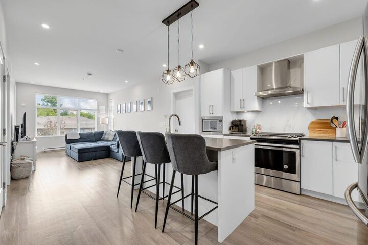 Property Photo: 15436 31 Avenue 411 BC V3Z 1H3