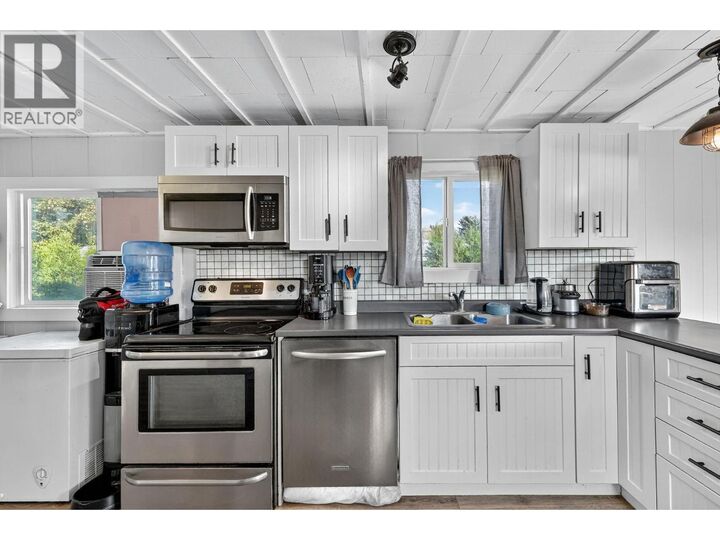 Property Photo:  8945 Hwy 97N Highway 34  BC V4V 1E8 