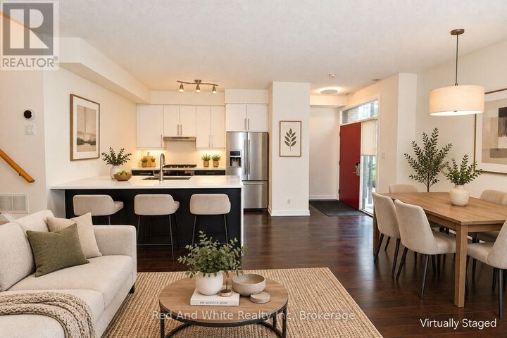 Property Photo:  4080 Parkside Village Drive 3  ON L5B 0K2 