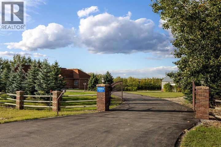 Property Photo: 14004 402 Avenue East AB T1S 6C4