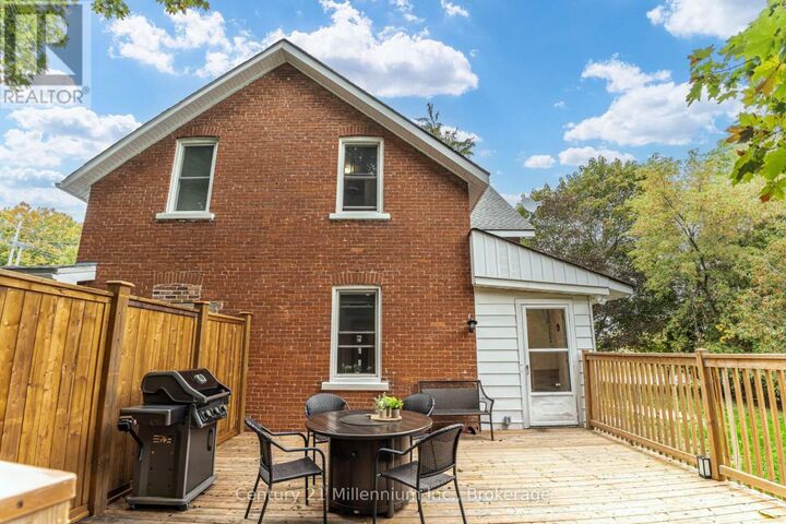 Photo de la propriété:  375 19th Street West  ON N4K 4C6 