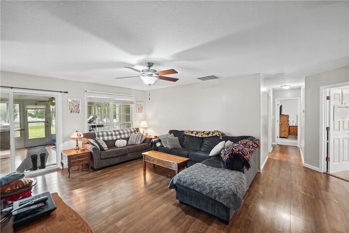 Property Photo: 1304 S Patterson Road IL 61951