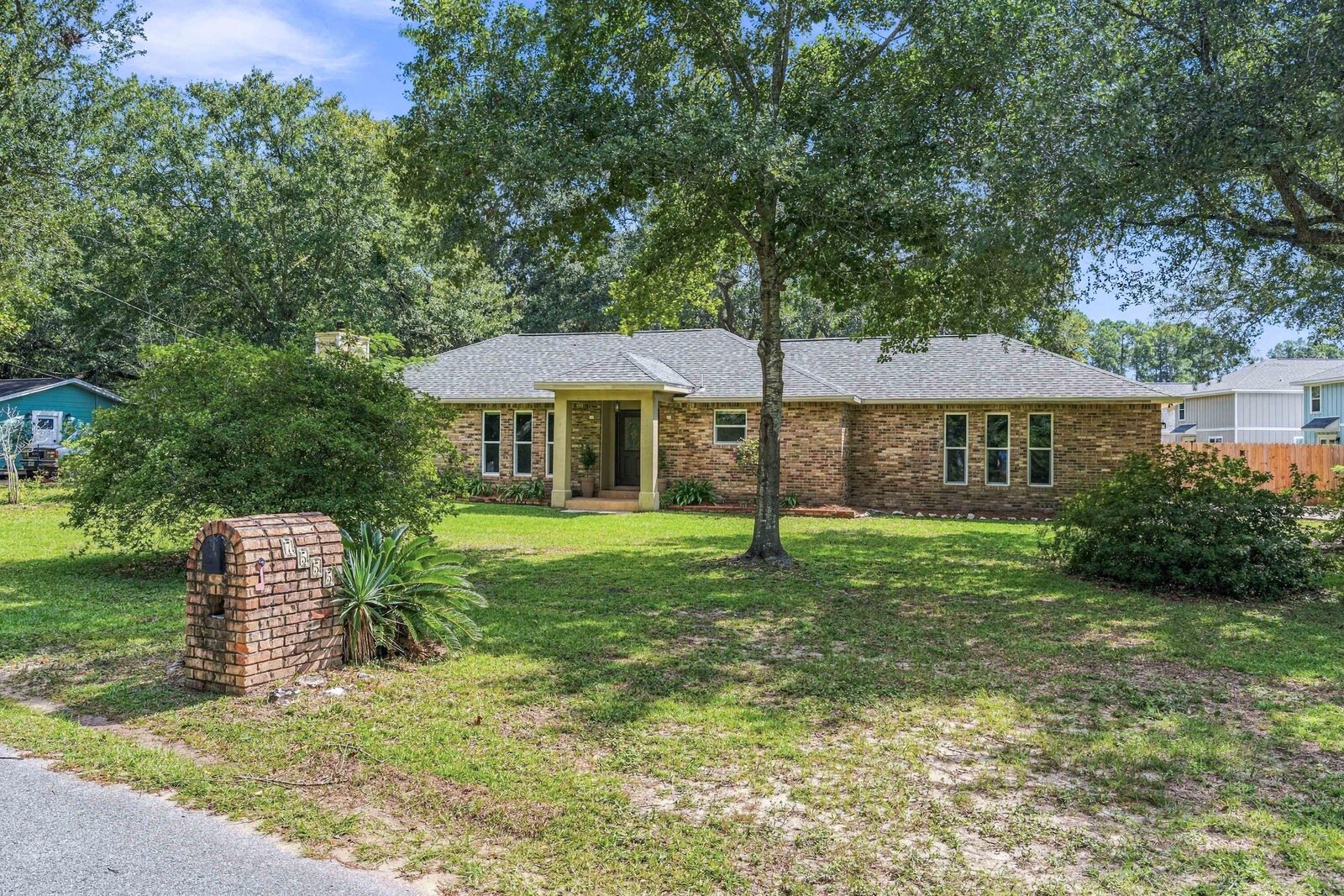 Property Photo:  7555 Allie Grimes Road  FL 32566 