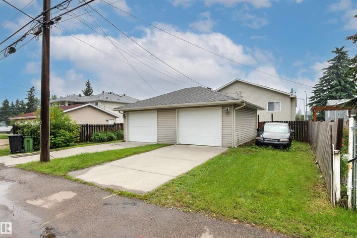 Property Photo:  10632 155 Street NW  AB T5P 2M5 